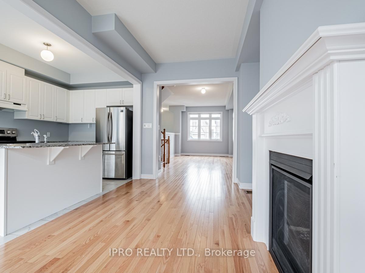 Photo 8 of 75 Farooq Boulevard, Vaughan, Vellore Village — HOMEH