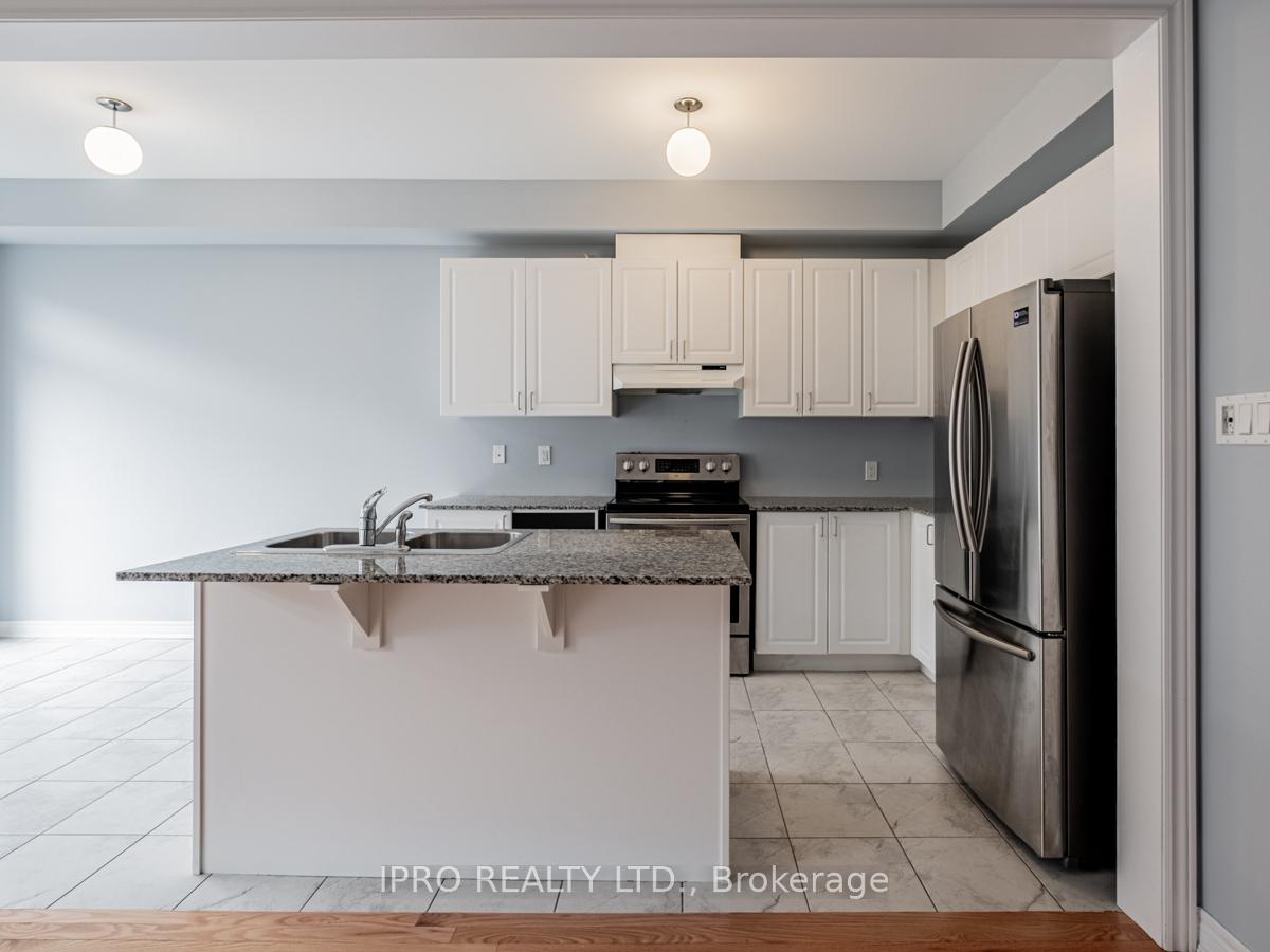 Photo 10 of 75 Farooq Boulevard, Vaughan, Vellore Village — HOMEH