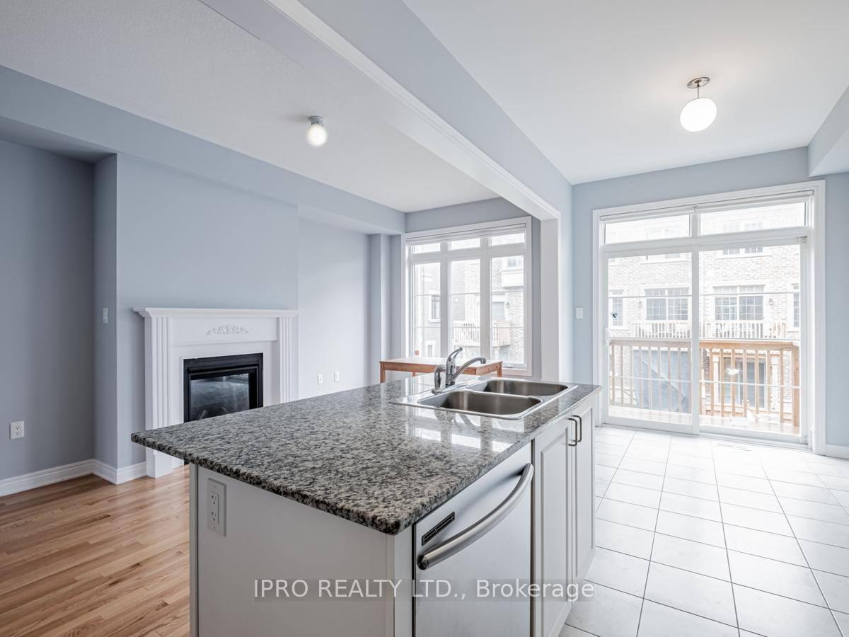 Photo 15 of 75 Farooq Boulevard, Vaughan, Vellore Village — HOMEH