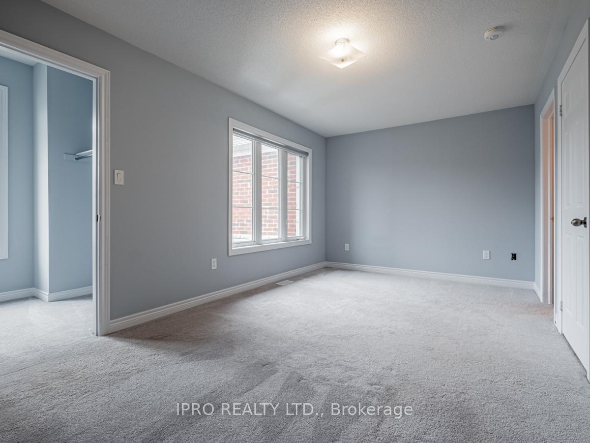 Photo 16 of 75 Farooq Boulevard, Vaughan, Vellore Village — HOMEH