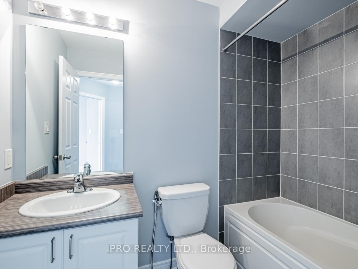 Photo 25 of 75 Farooq Boulevard, Vaughan, Vellore Village — HOMEH