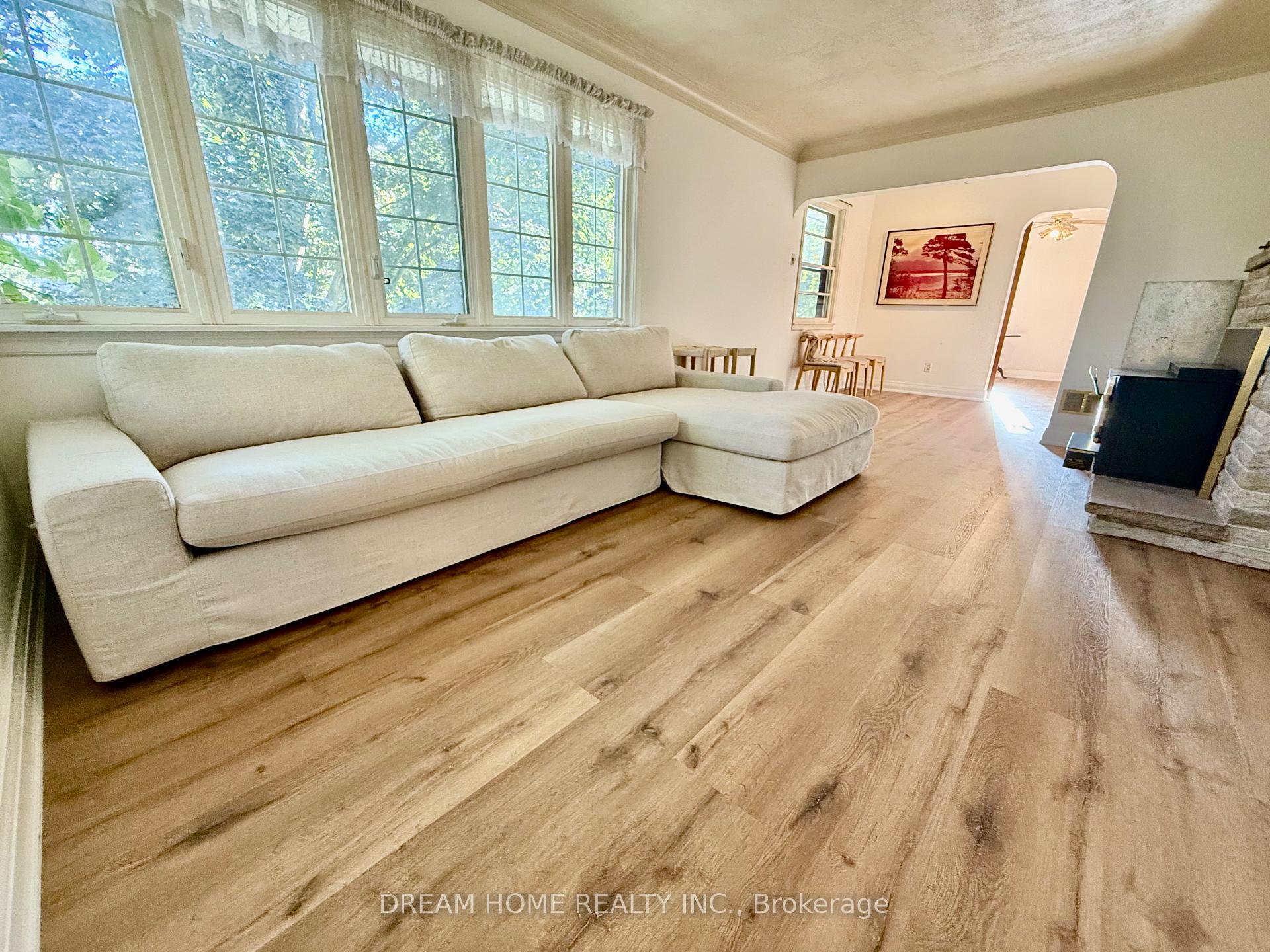 Photo 6 of 32 Davidson Drive, Vaughan, Islington Woods — HOMEH