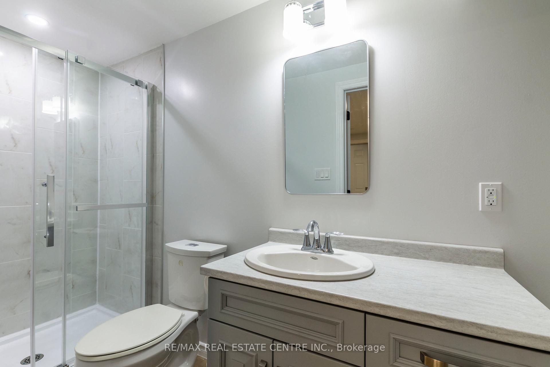 Photo 14 of Unit B, 99 Nickolas Crescent, Cambridge — HOMEH