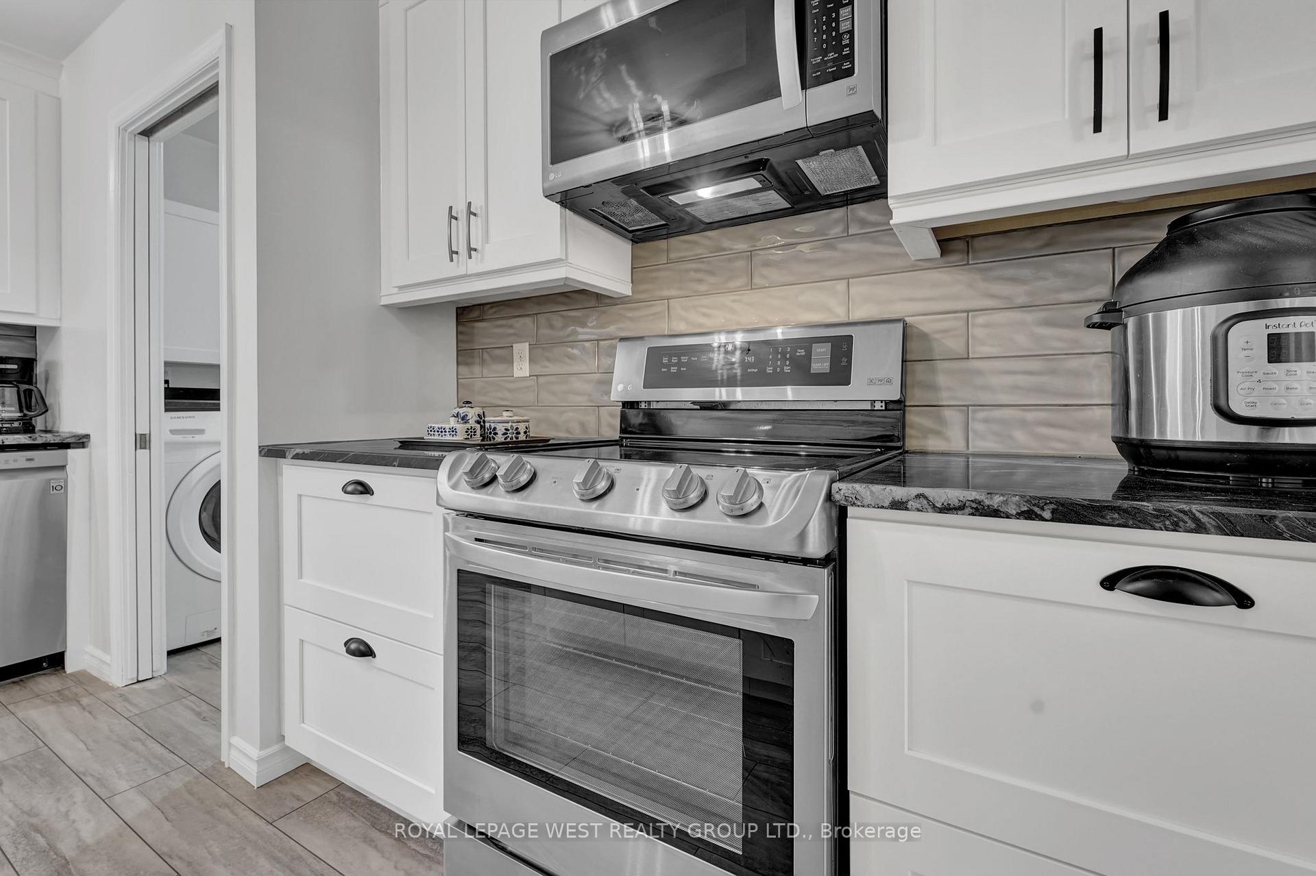 Photo 7 of 9 Webb Street, Barrie, Painswick North — HOMEH