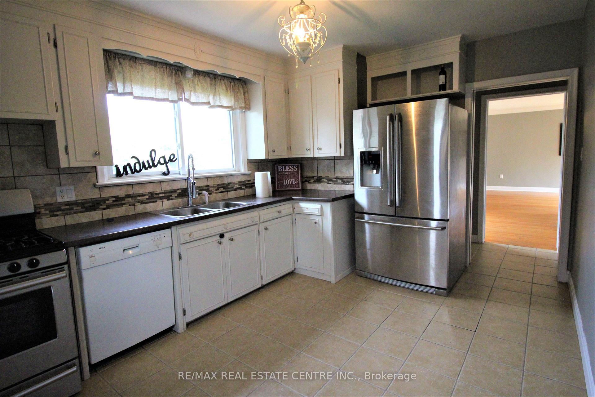 Photo 9 of 48 Barron Street, Welland, Prince Charles — HOMEH