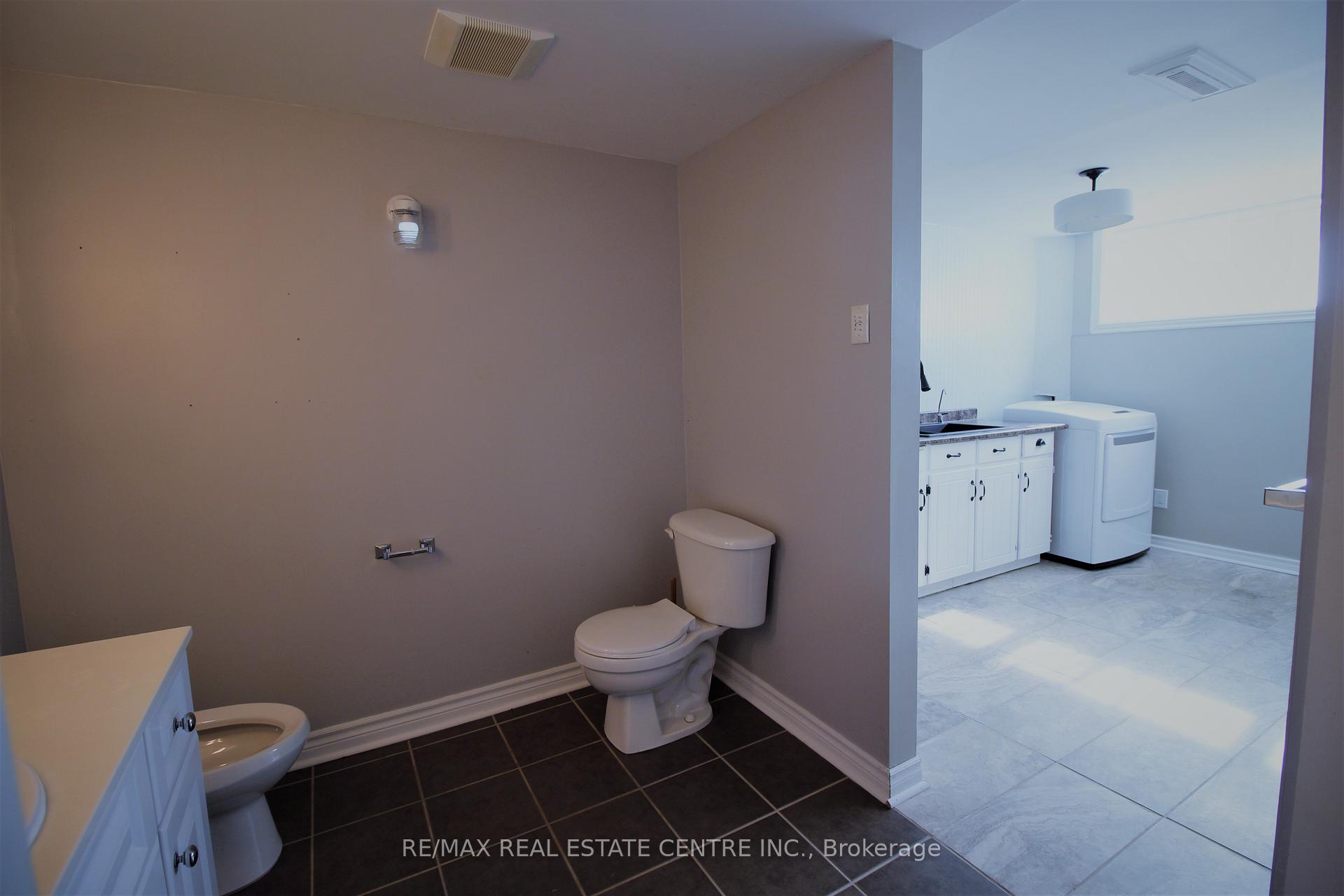 Photo 2 of 48 Barron Street, Welland, Prince Charles — HOMEH