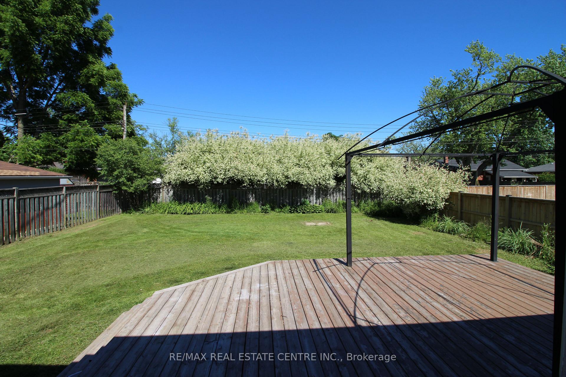 Photo 11 of 48 Barron Street, Welland, Prince Charles — HOMEH