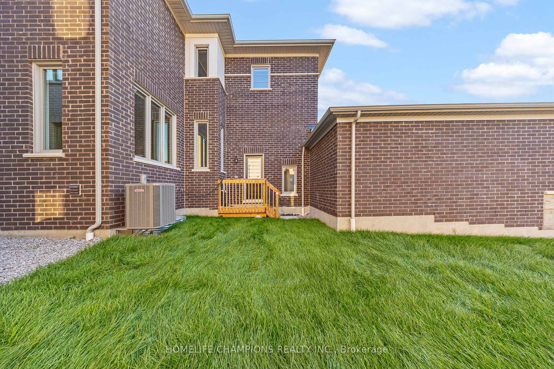 Photo 35 of 476 Twin Streams Road, Whitby, Rural Whitby — HOMEH