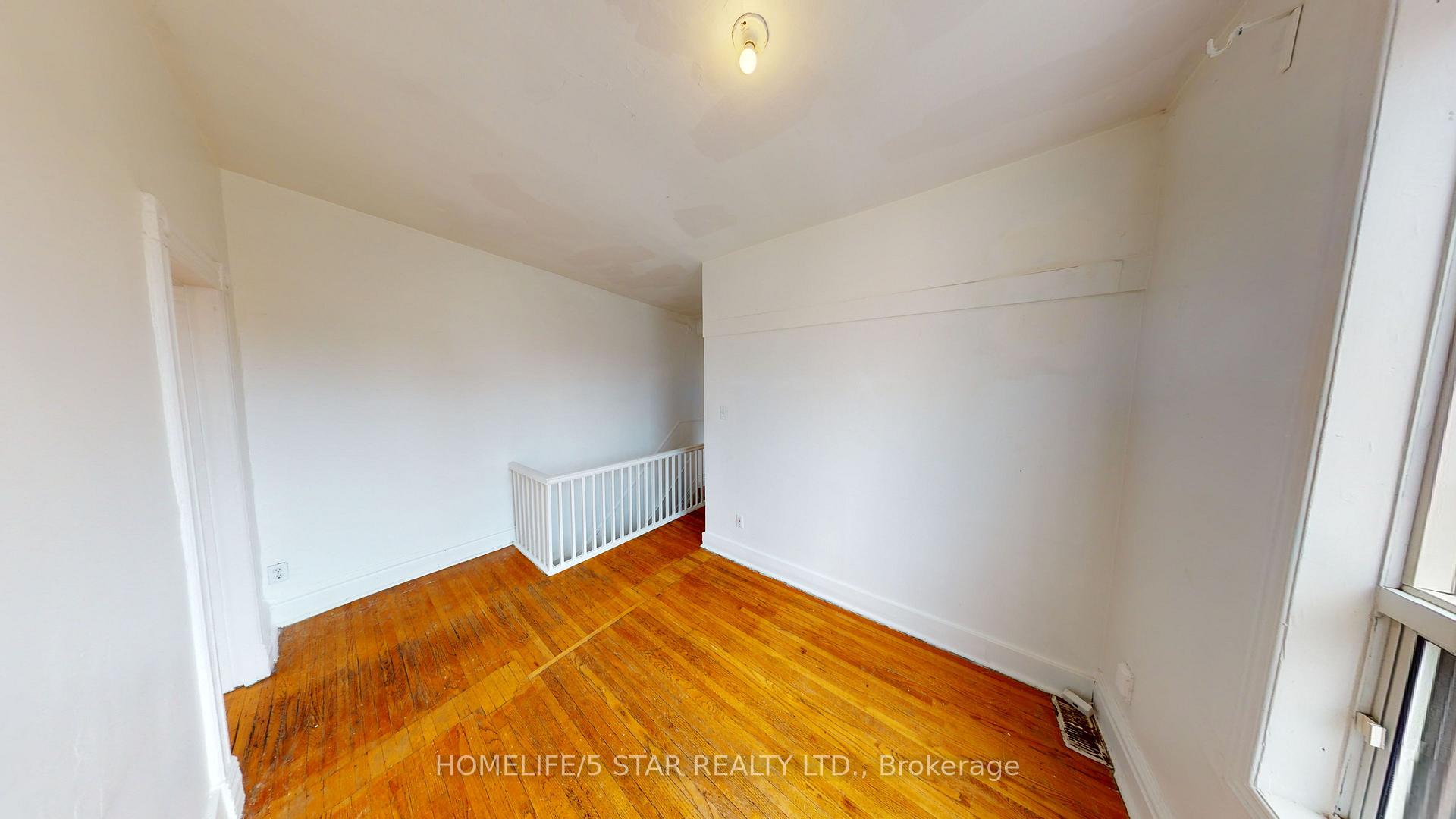 Photo 6 of Unit Apt 2, 41 Humbert Street, Toronto, Trinity-Bellwoods — HOMEH