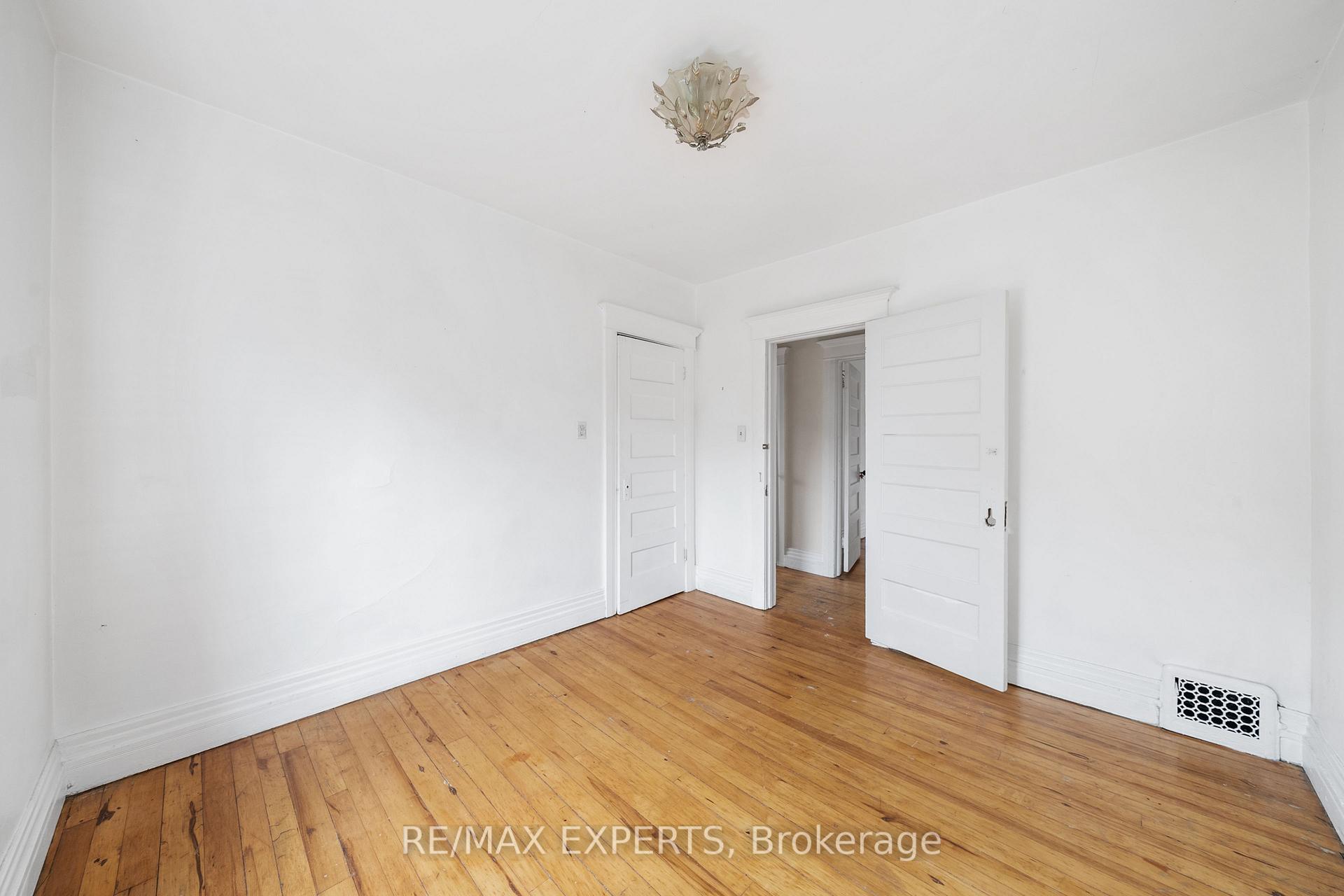 Photo 8 of 54 Tiffin Street, Barrie, Allandale Centre — HOMEH