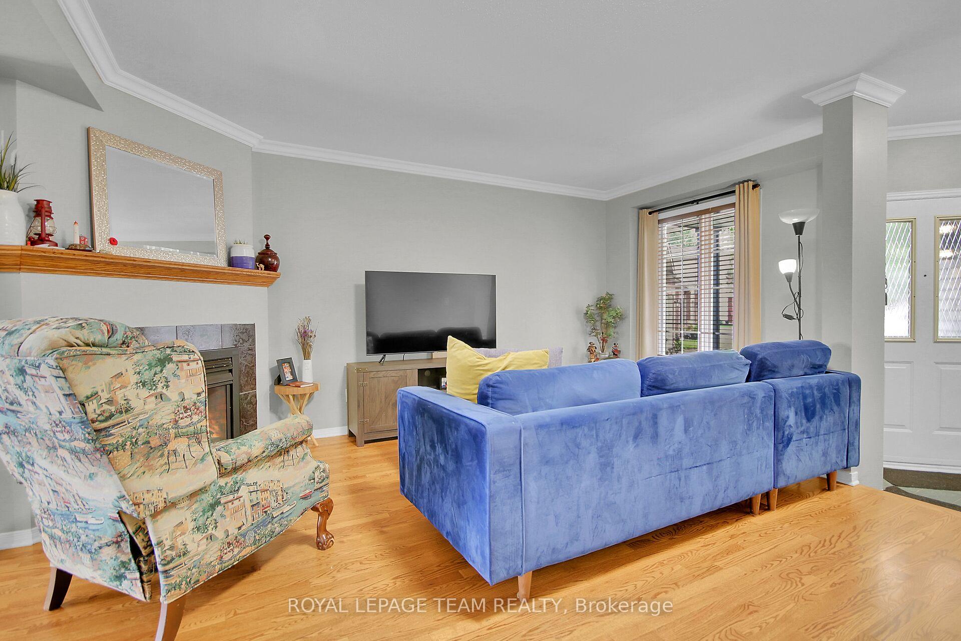 Photo 8 of 39 Foxden Place, Ottawa, Hunt Club Park — HOMEH