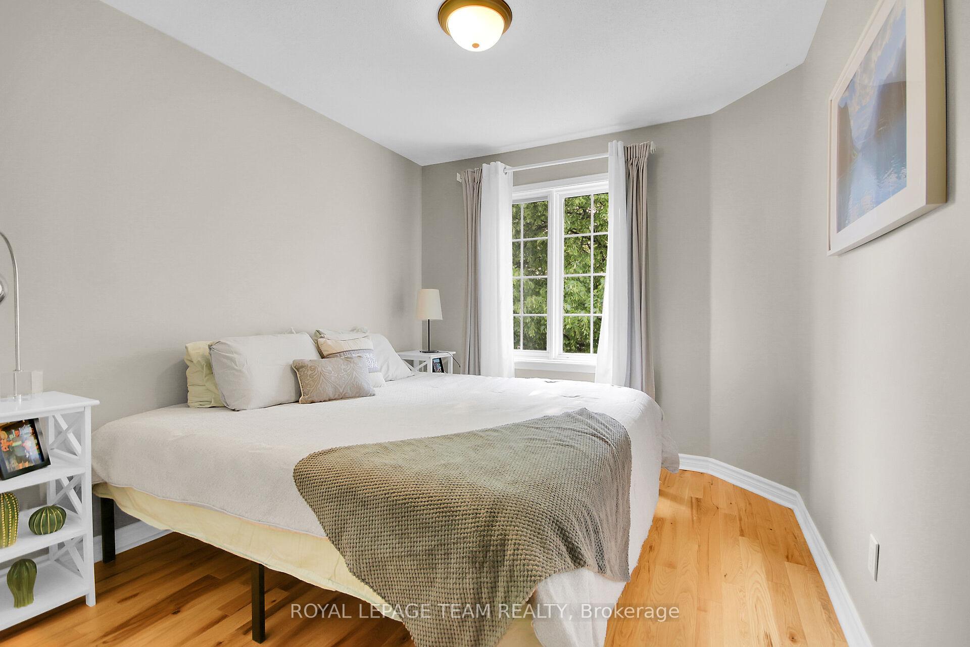 Photo 29 of 39 Foxden Place, Ottawa, Hunt Club Park — HOMEH