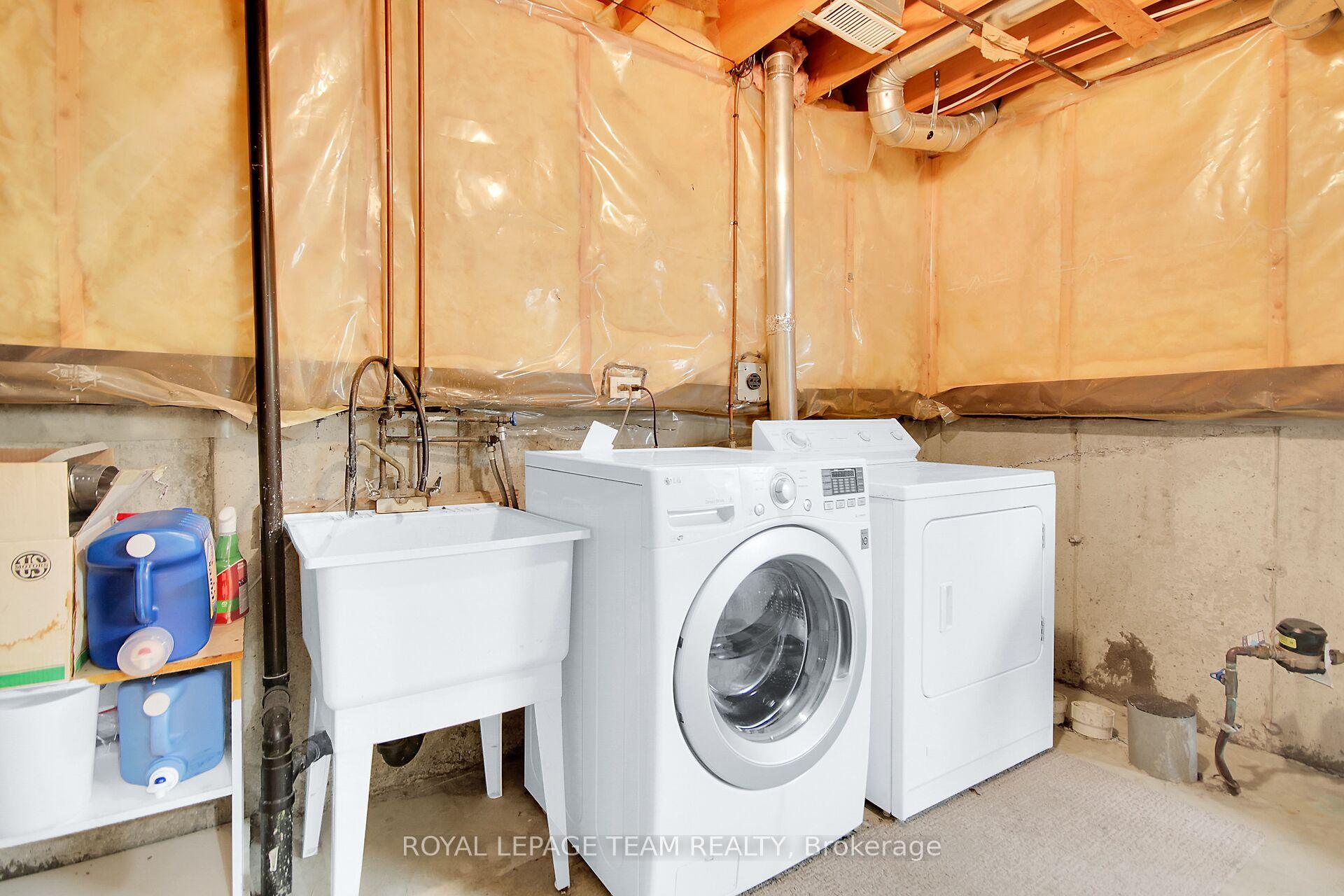 Photo 44 of 39 Foxden Place, Ottawa, Hunt Club Park — HOMEH