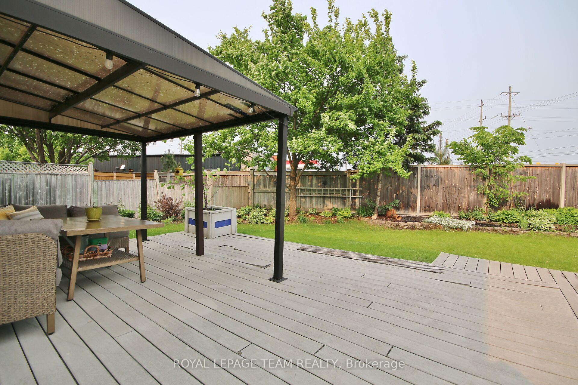 Photo 37 of 39 Foxden Place, Ottawa, Hunt Club Park — HOMEH