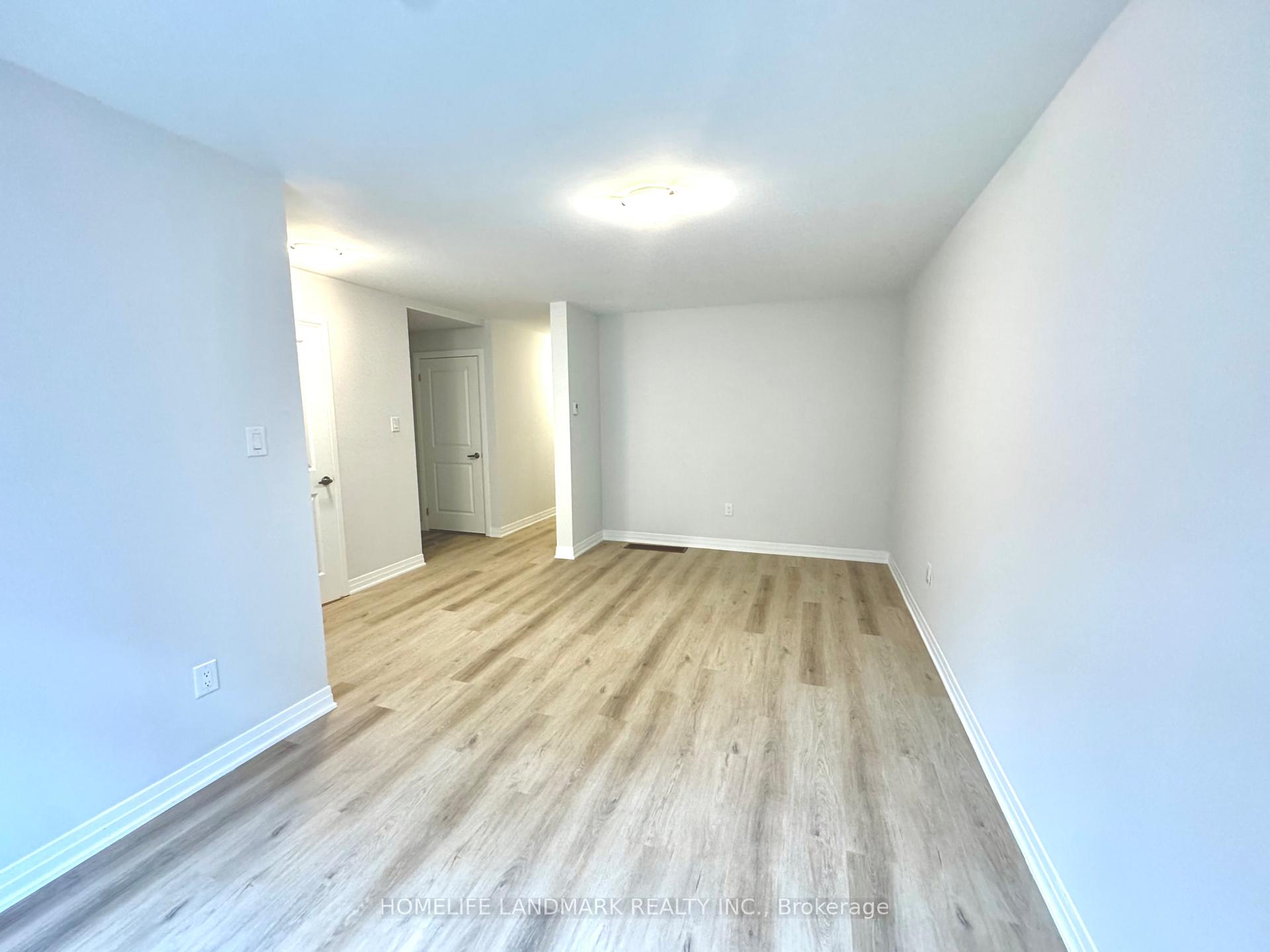 Photo 5 of 17 Frisinger Lane, Markham, Cornell — HOMEH