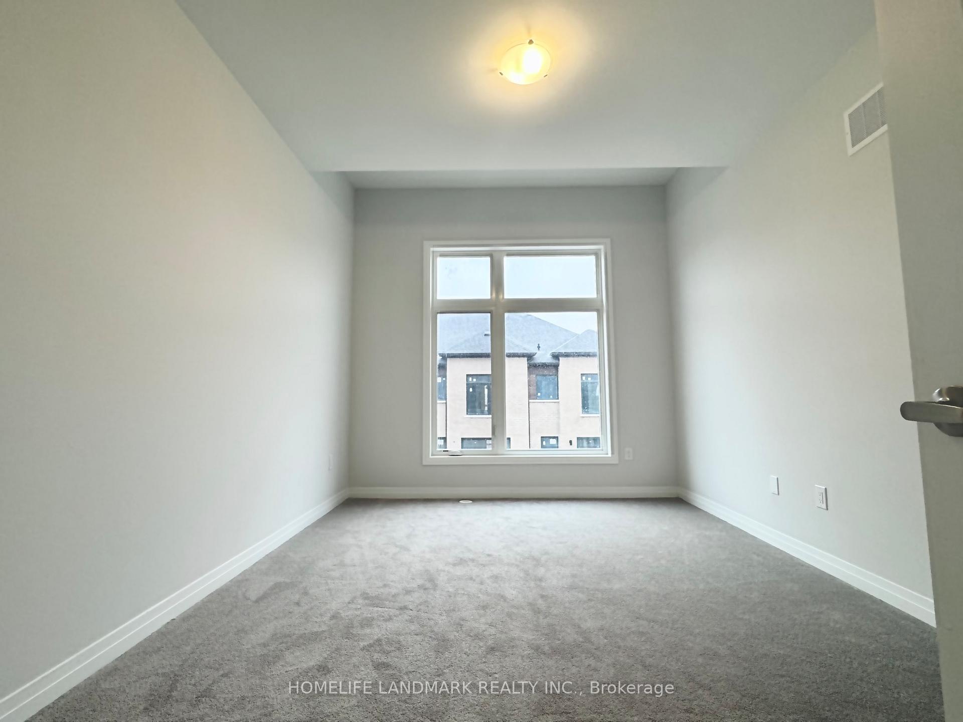 Photo 23 of 17 Frisinger Lane, Markham, Cornell — HOMEH