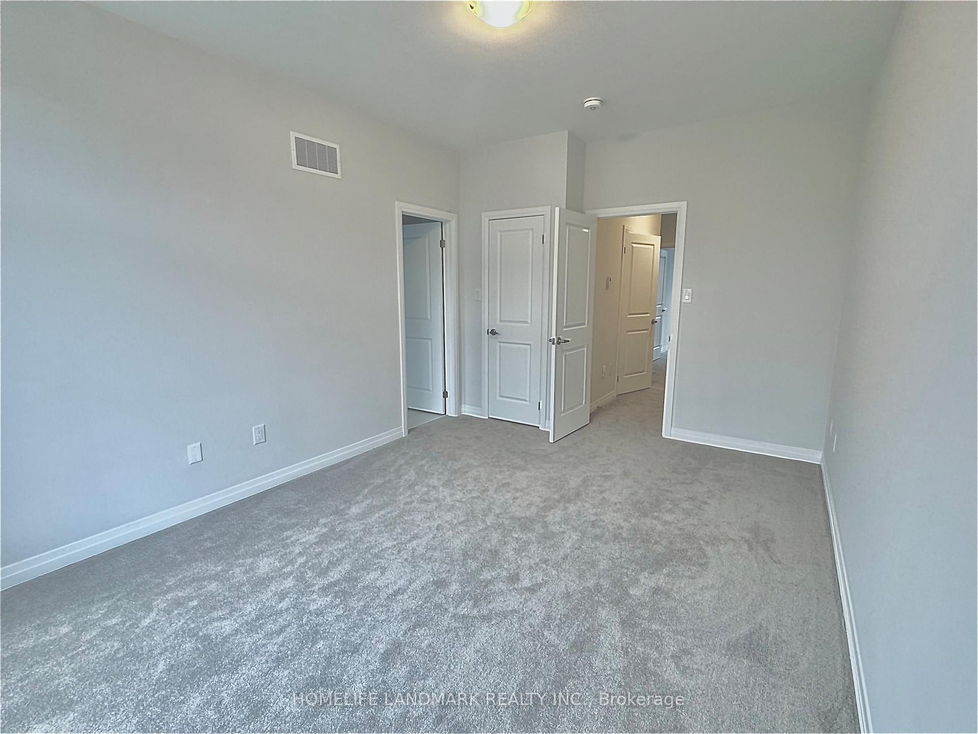 Photo 13 of 17 Frisinger Lane, Markham, Cornell — HOMEH