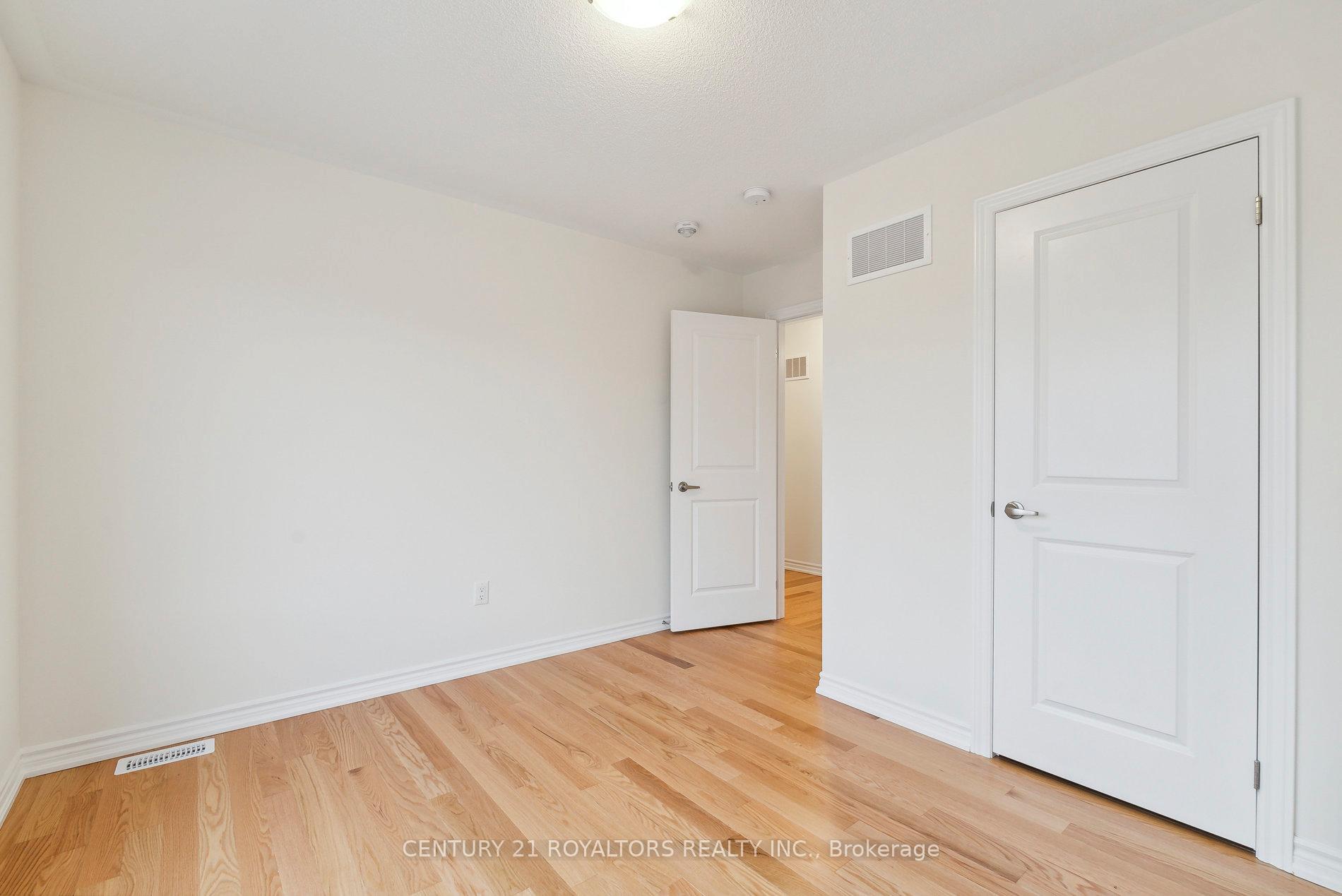 Photo 17 of 27 Prudhoe Terrace, Barrie, Rural Barrie Southeast — HOMEH