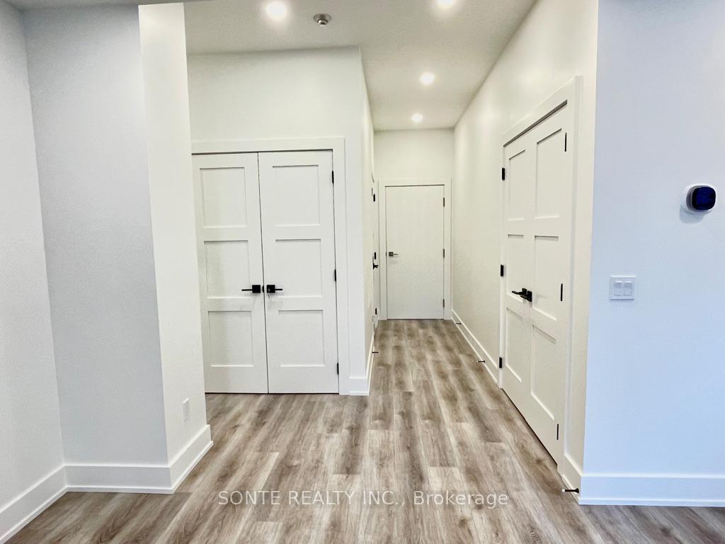 Photo 6 of Unit #101, 333 Palmerston Boulevard, Toronto, Palmerston-Little Italy — HOMEH