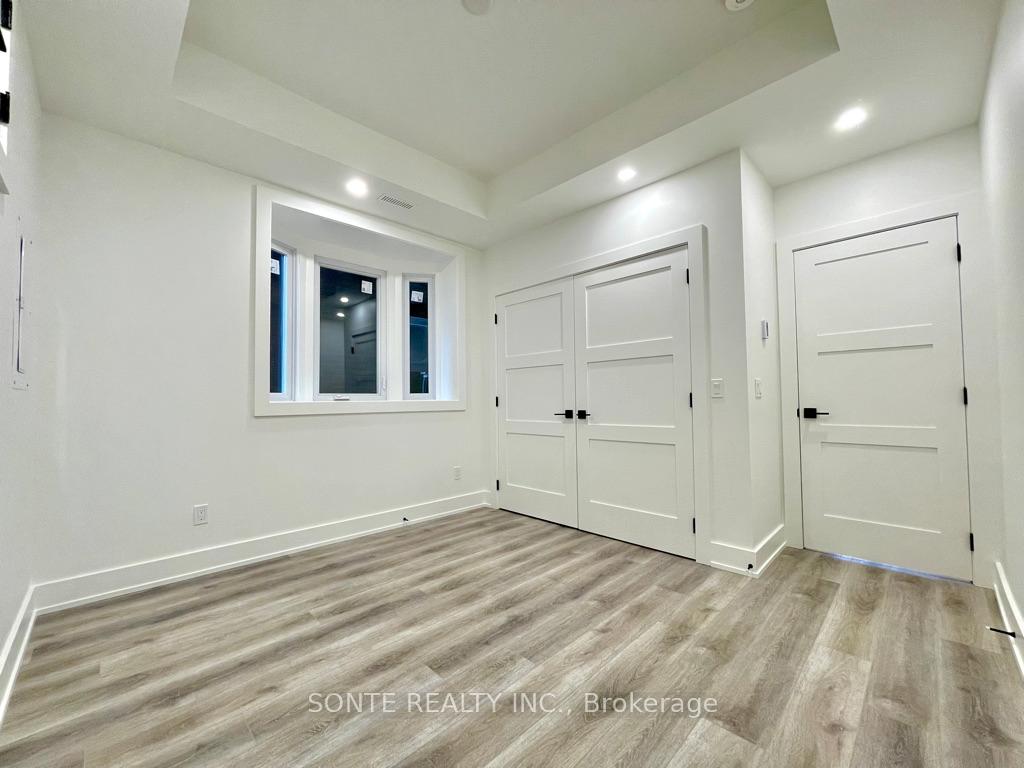 Photo 17 of Unit #101, 333 Palmerston Boulevard, Toronto, Palmerston-Little Italy — HOMEH