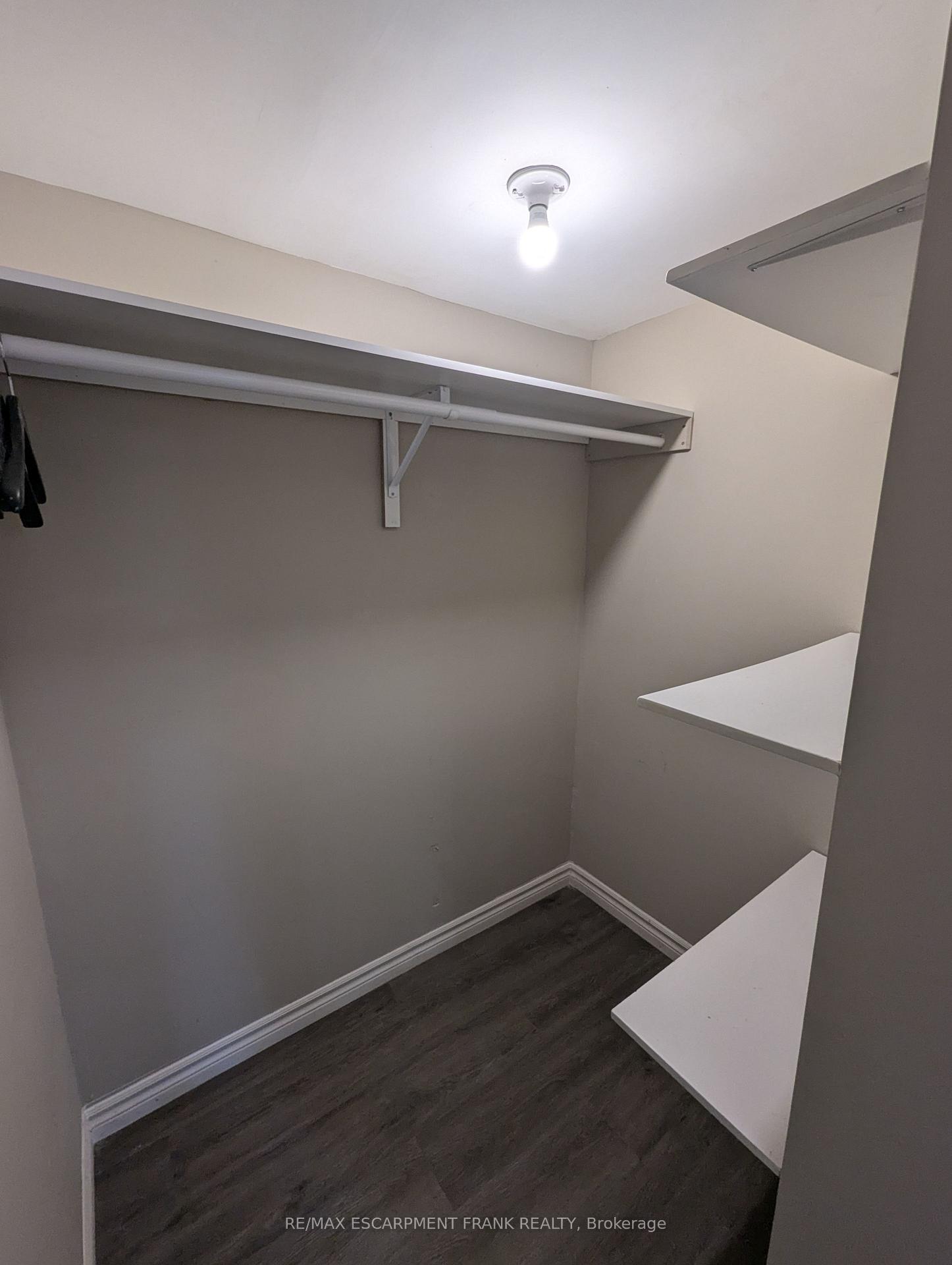 Photo 4 of Unit BASEMENT, 18 Blossom Lane, Hamilton, Kernighan — HOMEH