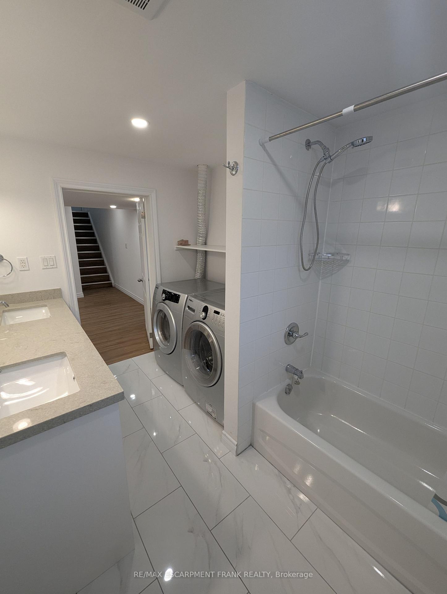 Photo 9 of Unit BASEMENT, 18 Blossom Lane, Hamilton, Kernighan — HOMEH