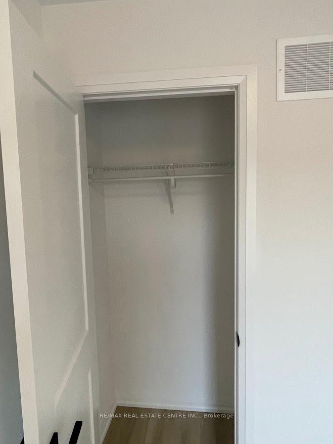 Photo 9 of Unit 35, 55 Tom Brown Drive, Brant, Paris — HOMEH