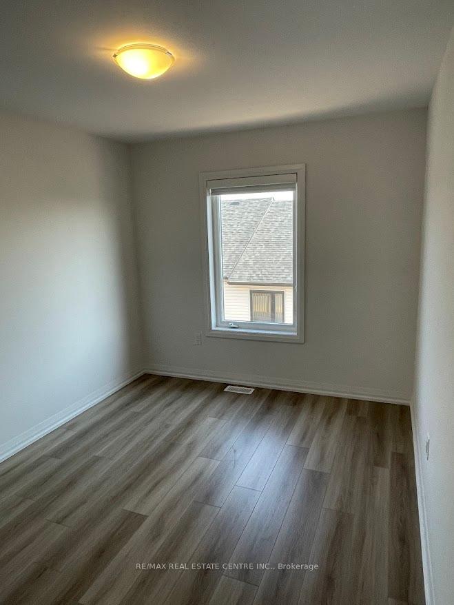 Photo 10 of Unit 35, 55 Tom Brown Drive, Brant, Paris — HOMEH