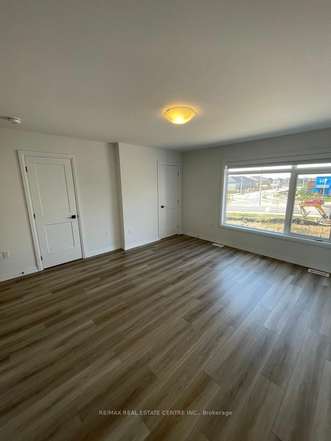 Photo 18 of Unit 35, 55 Tom Brown Drive, Brant, Paris — HOMEH