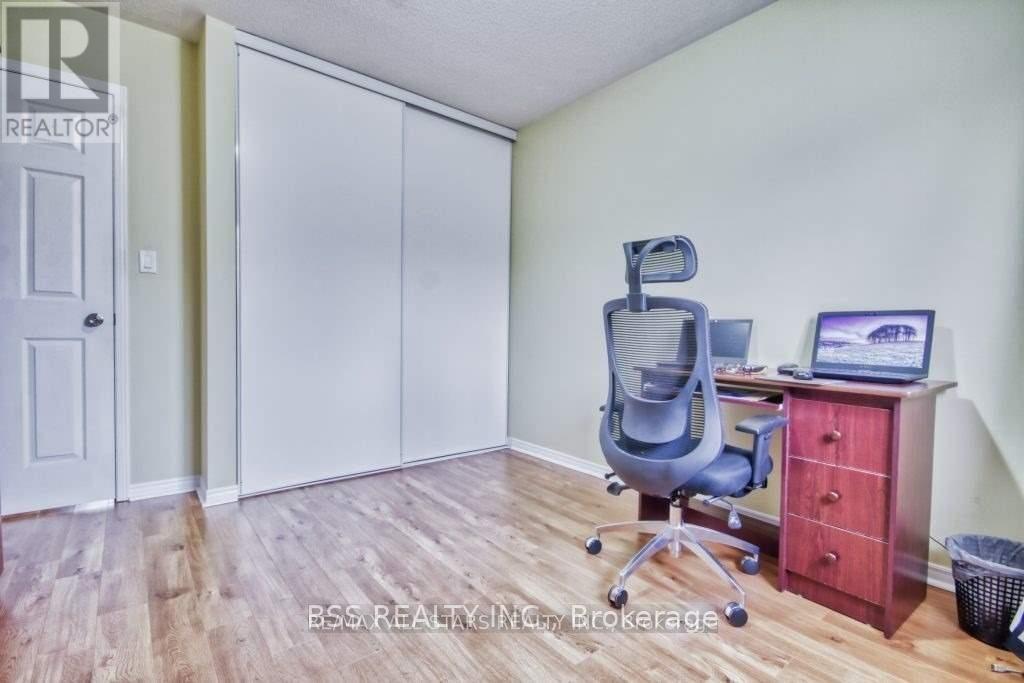 Photo 18 of 29 Castlethorpe Drive, Scarborough, Cliffcrest — HOMEH