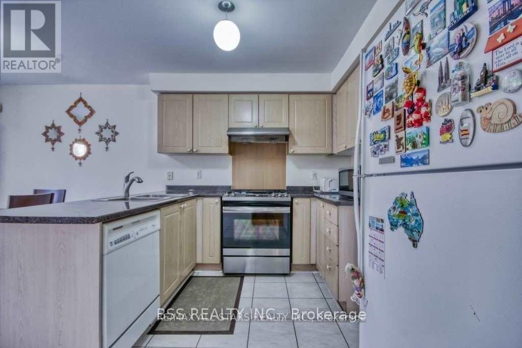 Photo 8 of 29 Castlethorpe Drive, Scarborough, Cliffcrest — HOMEH