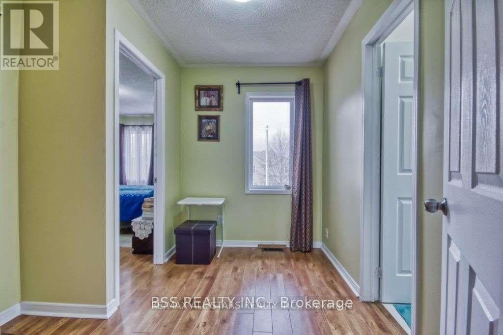 Photo 9 of 29 Castlethorpe Drive, Scarborough, Cliffcrest — HOMEH