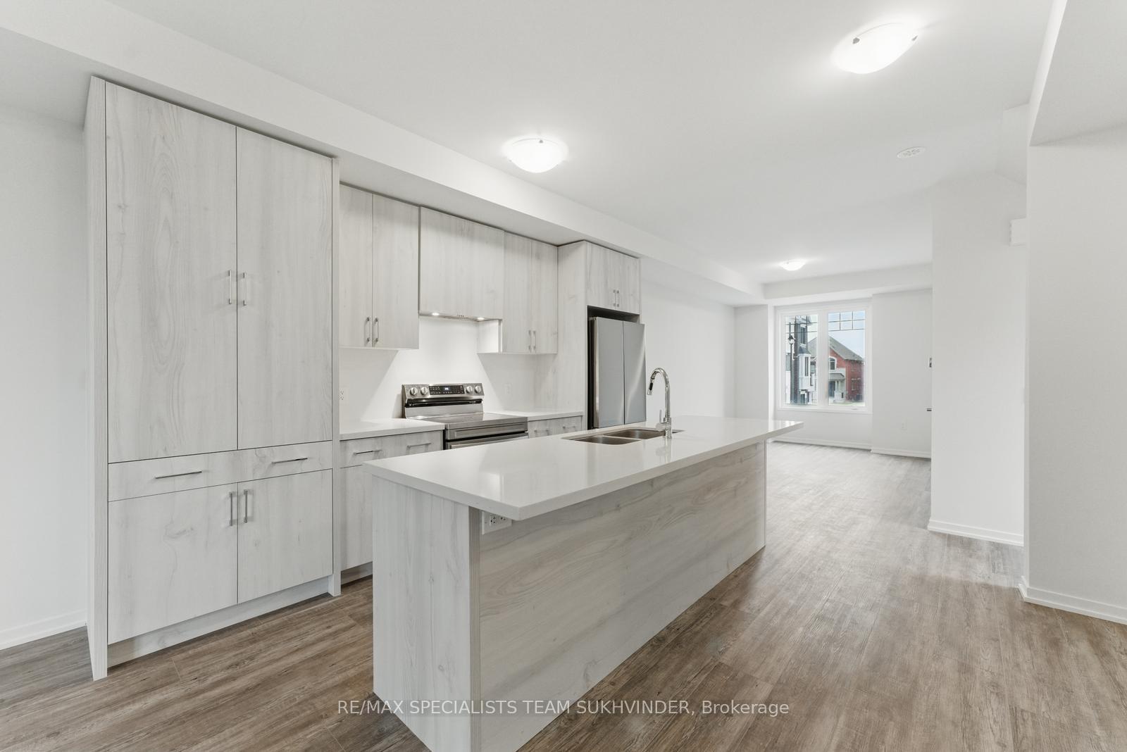 Photo 9 of 12 Arbour Green Crescent, Vaughan, Kleinburg — HOMEH