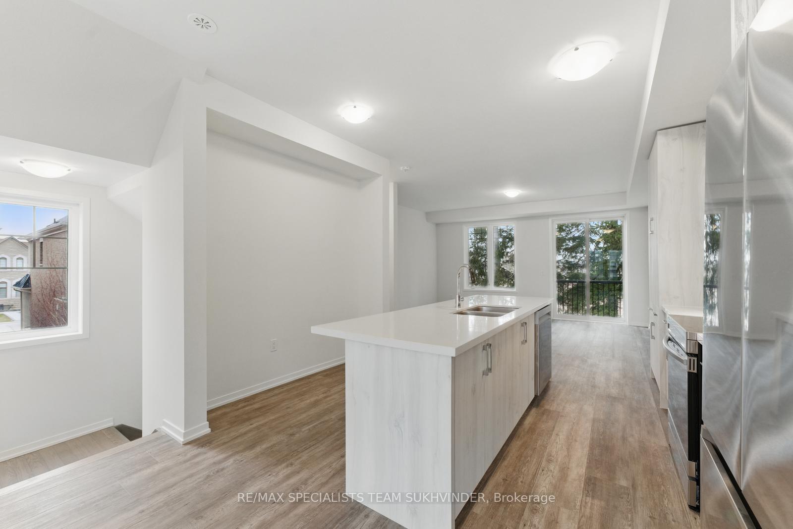 Photo 11 of 12 Arbour Green Crescent, Vaughan, Kleinburg — HOMEH