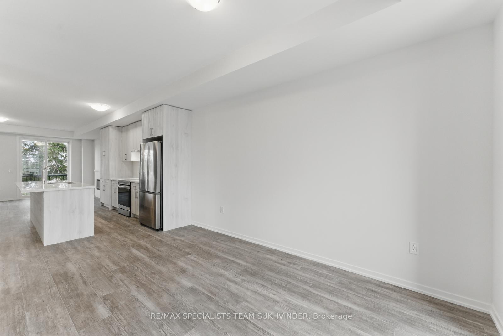 Photo 8 of 12 Arbour Green Crescent, Vaughan, Kleinburg — HOMEH
