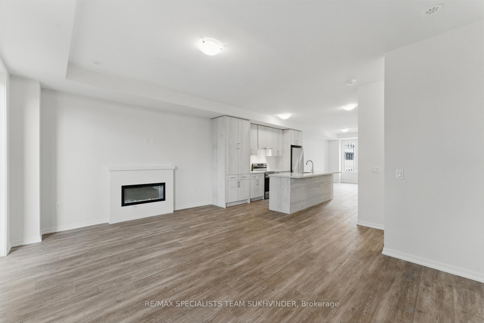 Photo 14 of 12 Arbour Green Crescent, Vaughan, Kleinburg — HOMEH