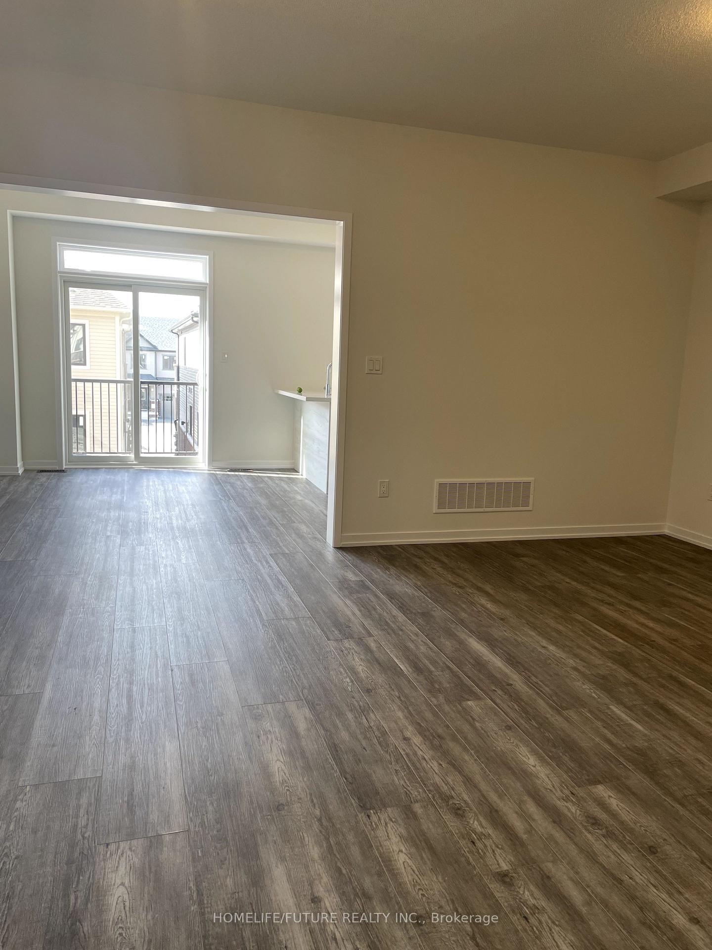 Photo 5 of 2094 Cayenne Street, Oshawa, Kedron — HOMEH