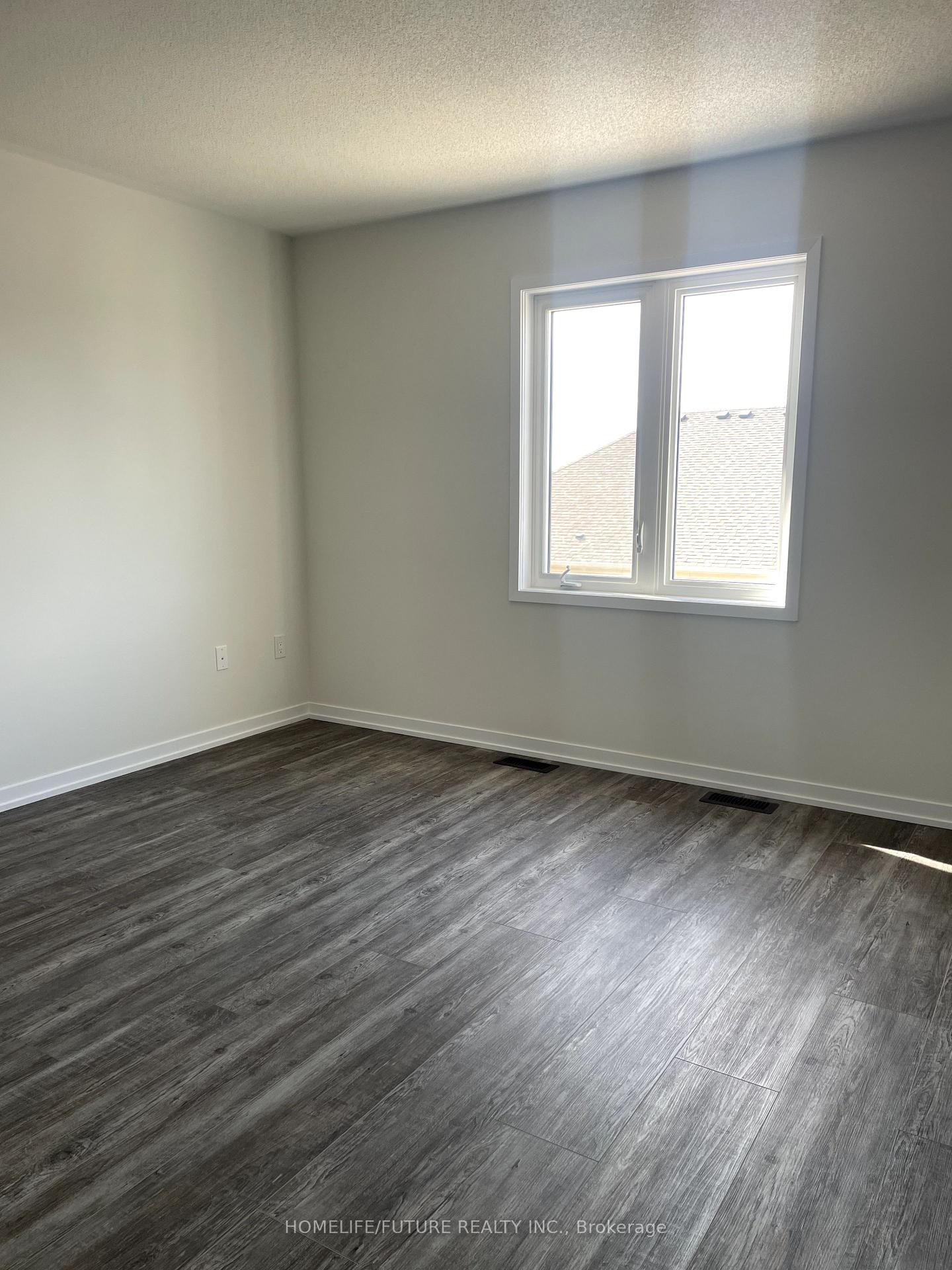 Photo 8 of 2094 Cayenne Street, Oshawa, Kedron — HOMEH