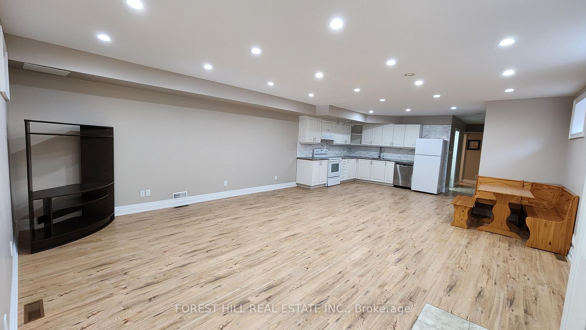 Photo 5 of 241 Floyd Avenue, Toronto, Danforth Village-East York — HOMEH