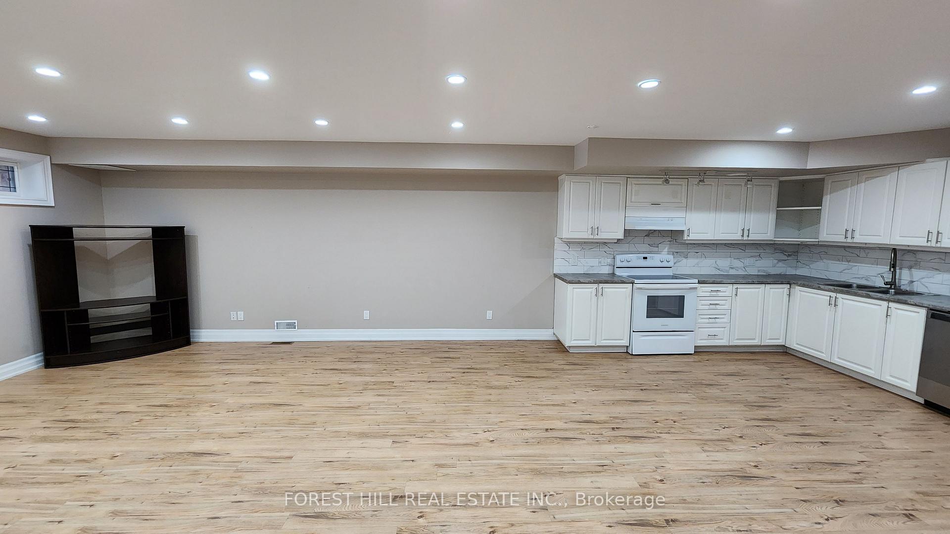Photo 7 of 241 Floyd Avenue, Toronto, Danforth Village-East York — HOMEH
