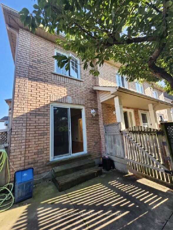 Photo 2 of Unit C, 8 Brown Drive, St. Catharines, Rykert/Vansickle — HOMEH