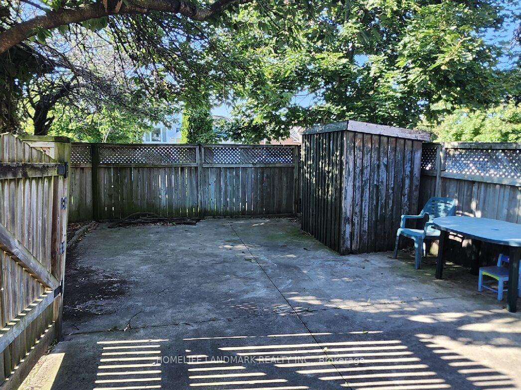 Photo 13 of Unit C, 8 Brown Drive, St. Catharines, Rykert/Vansickle — HOMEH
