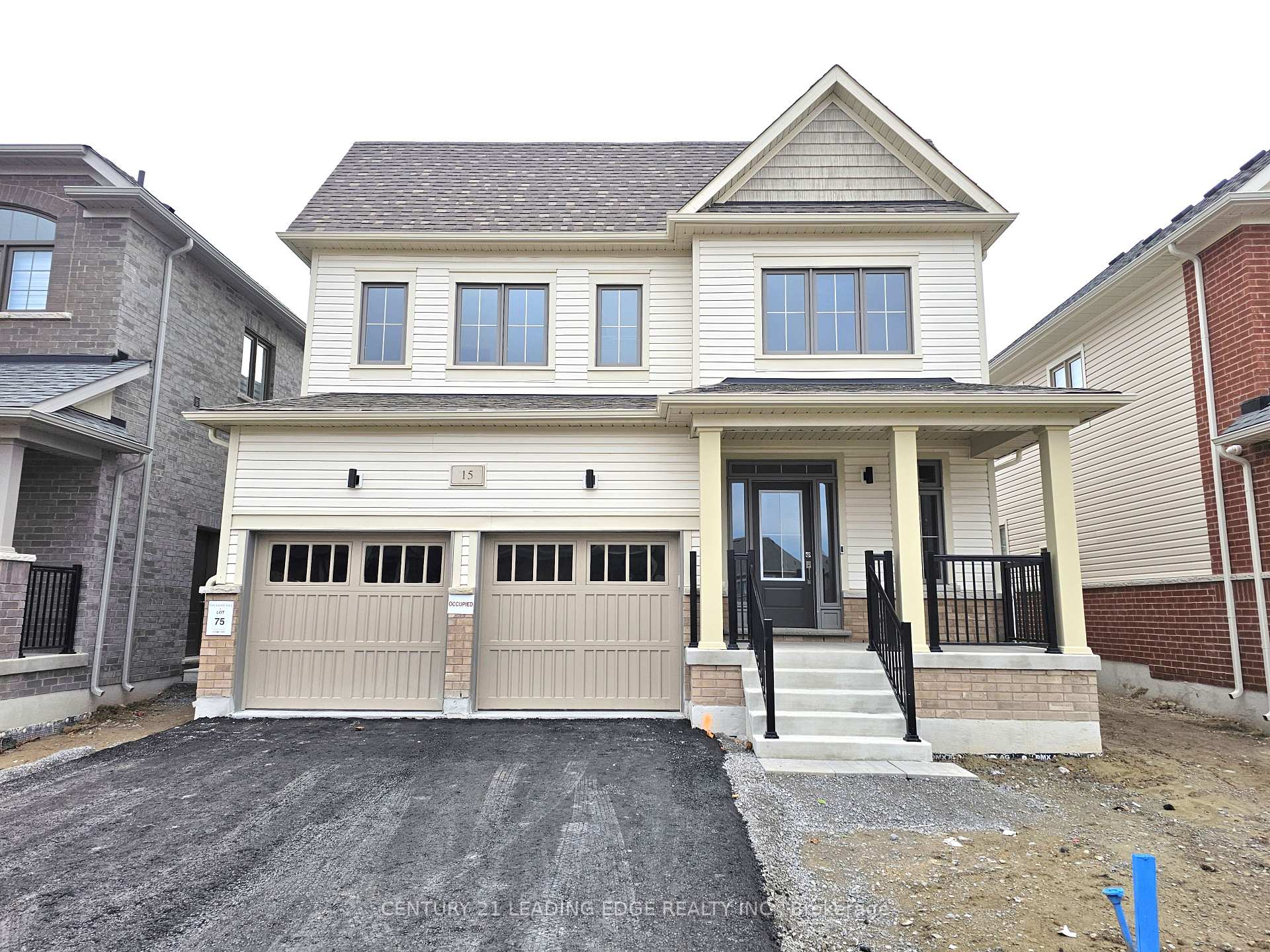 Photo 1 of 15 Stennett Drive, Georgina, Keswick North — HOMEH