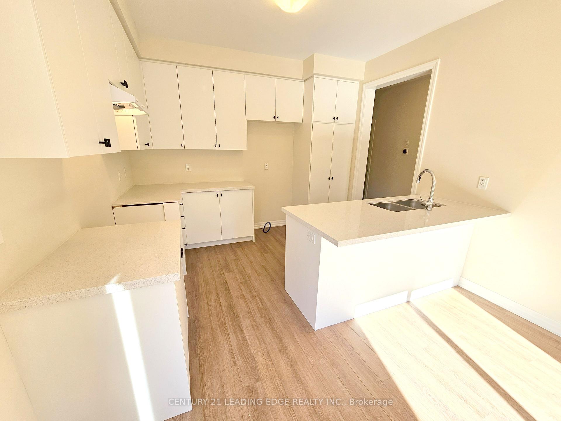 Photo 7 of 15 Stennett Drive, Georgina, Keswick North — HOMEH