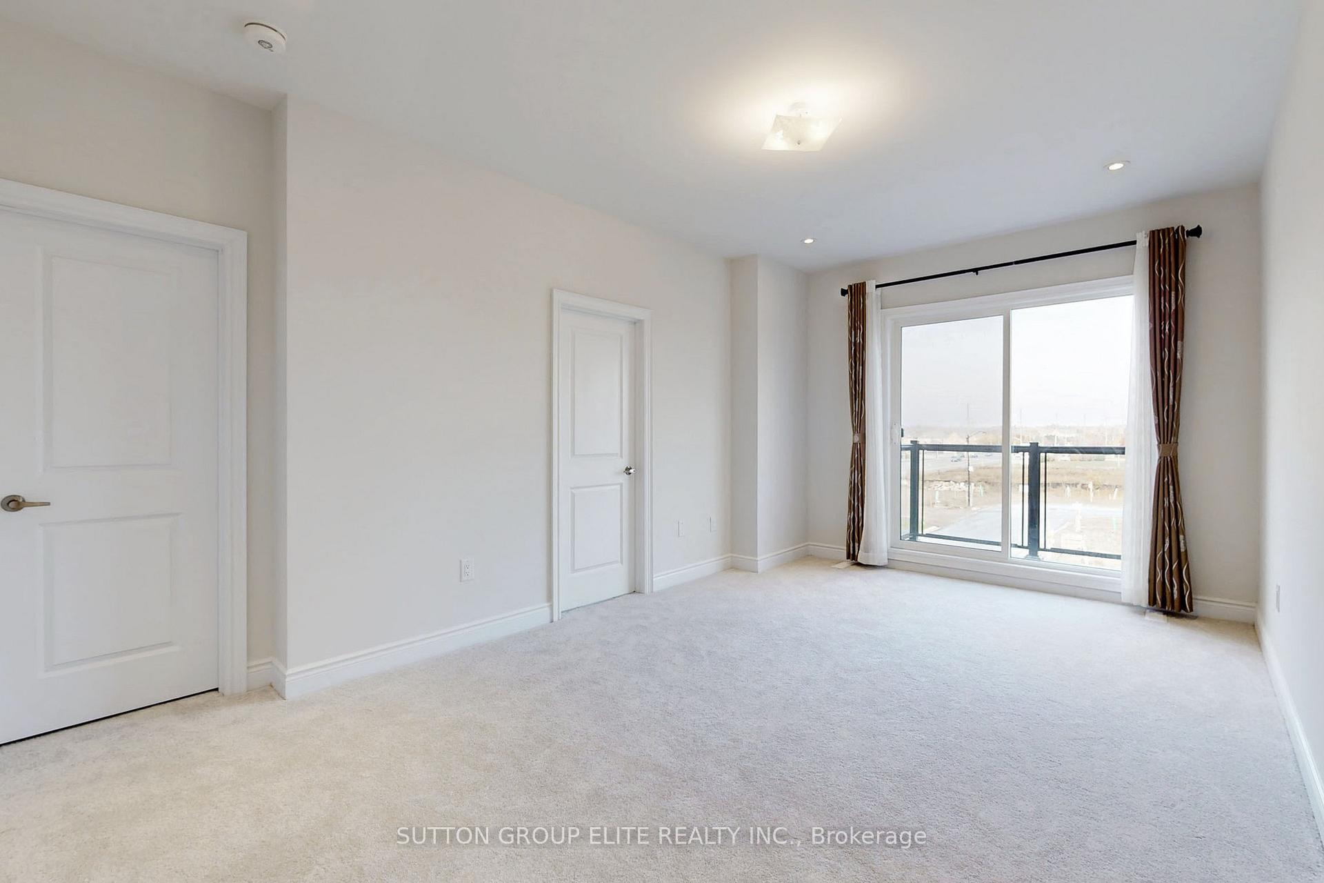 Photo 8 of 395 Tennant Circle, Vaughan, Vellore Village — HOMEH
