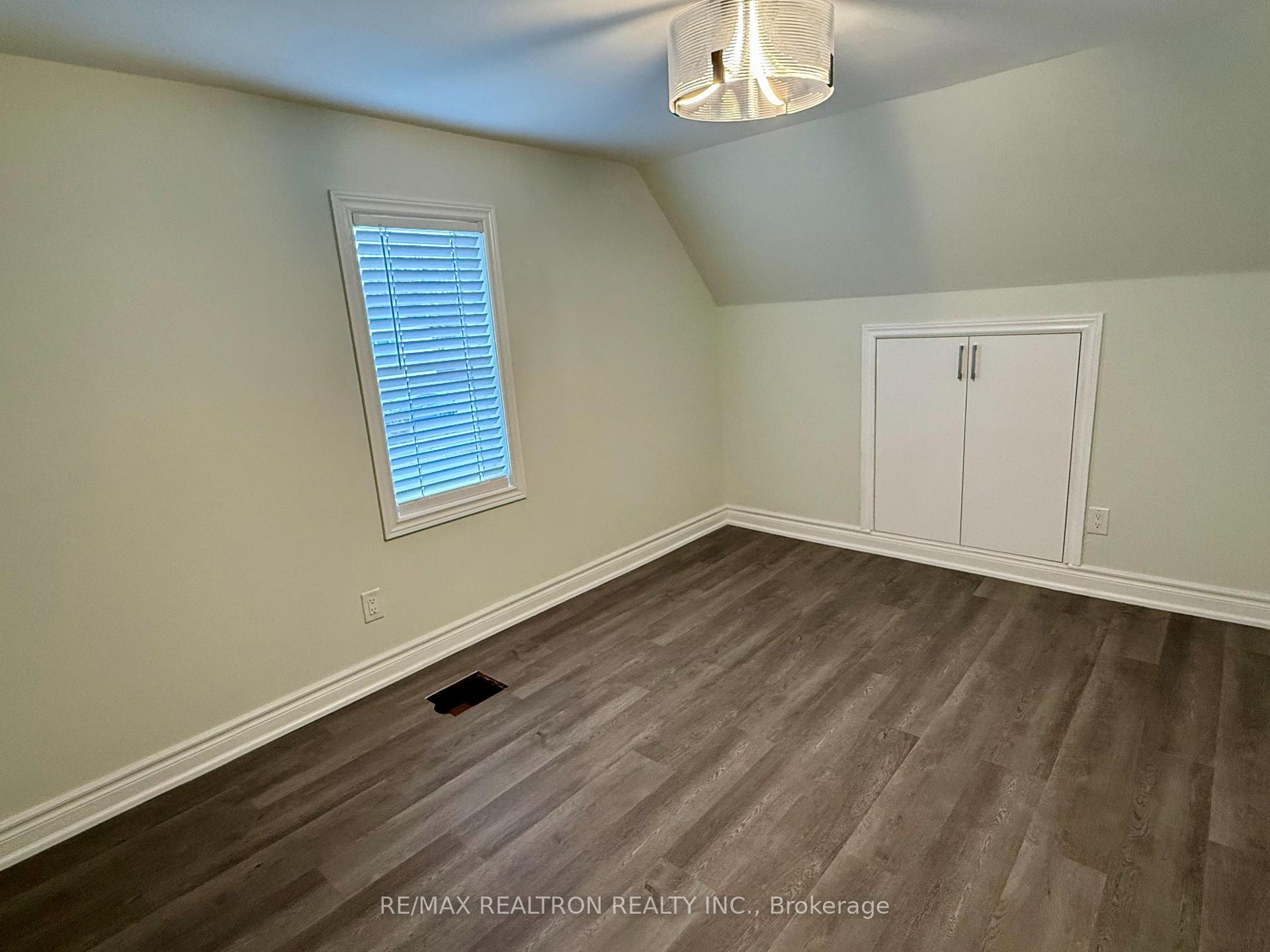 Photo 10 of Unit 1&2, 291 Eulalie Avenue, Oshawa, Central — HOMEH