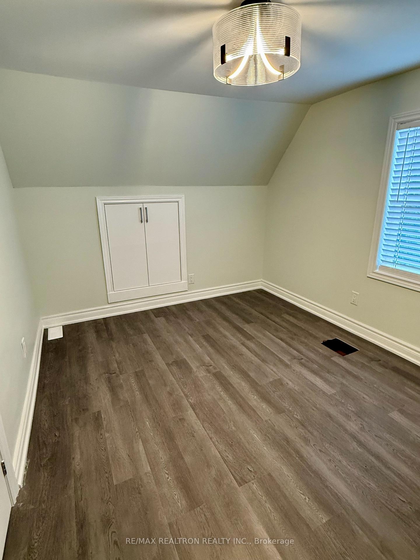 Photo 12 of Unit 1&2, 291 Eulalie Avenue, Oshawa, Central — HOMEH