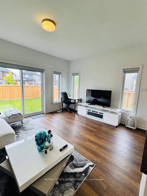 Photo 6 of 29 Lowes Road W, Guelph, Clairfields/Hanlon Business Park — HOMEH