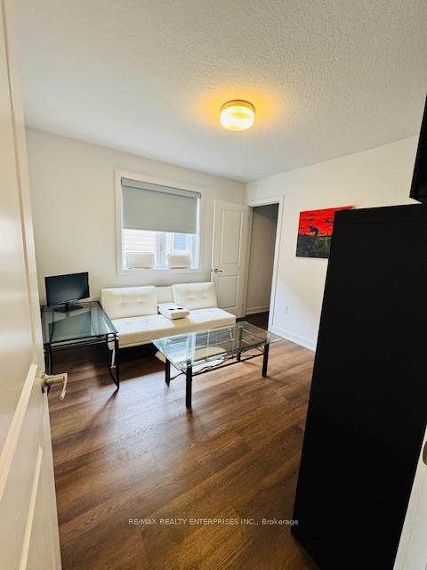 Photo 12 of 29 Lowes Road W, Guelph, Clairfields/Hanlon Business Park — HOMEH
