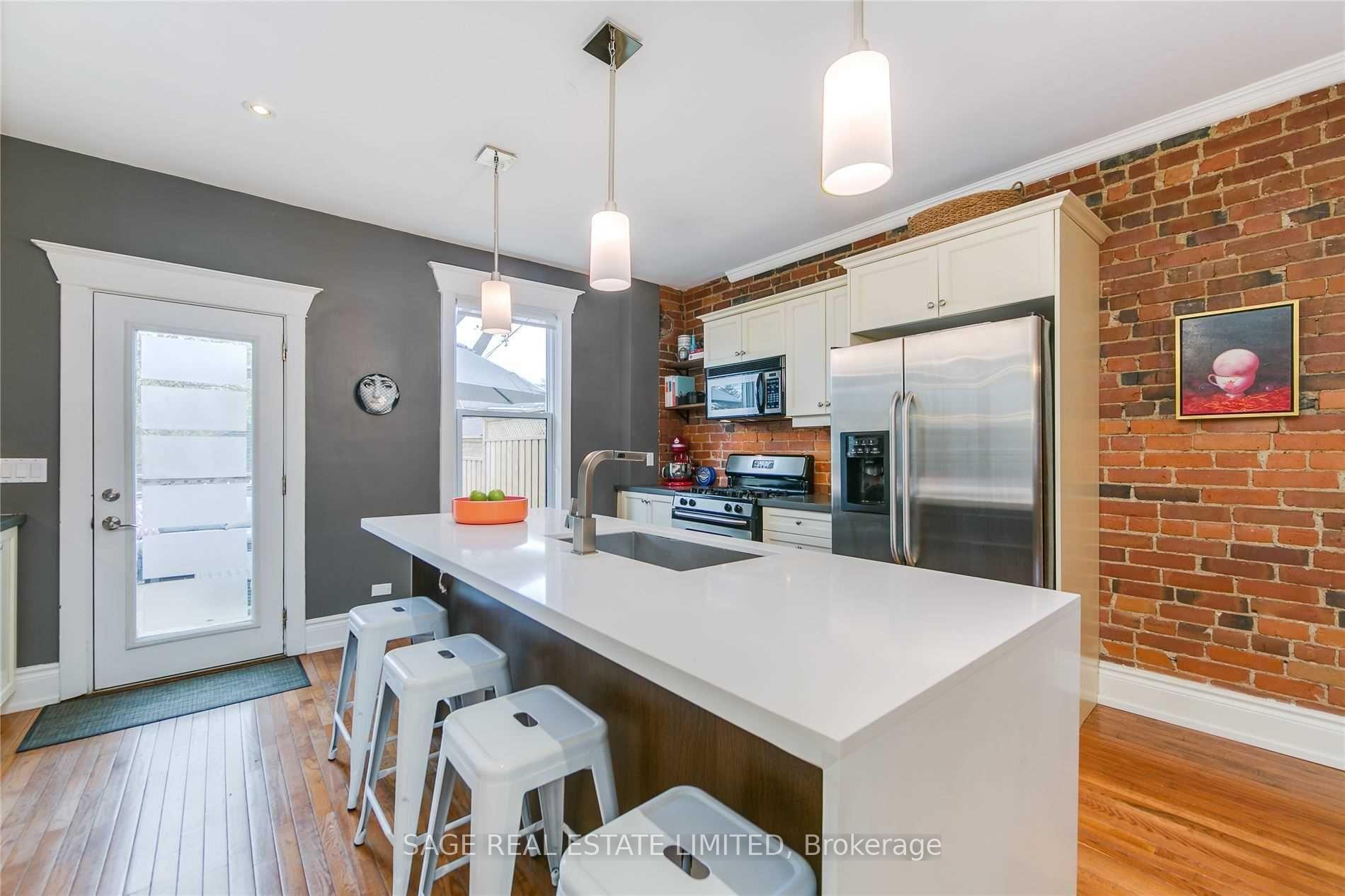Photo 11 of 57 Bloomfield Avenue, Toronto, South Riverdale — HOMEH